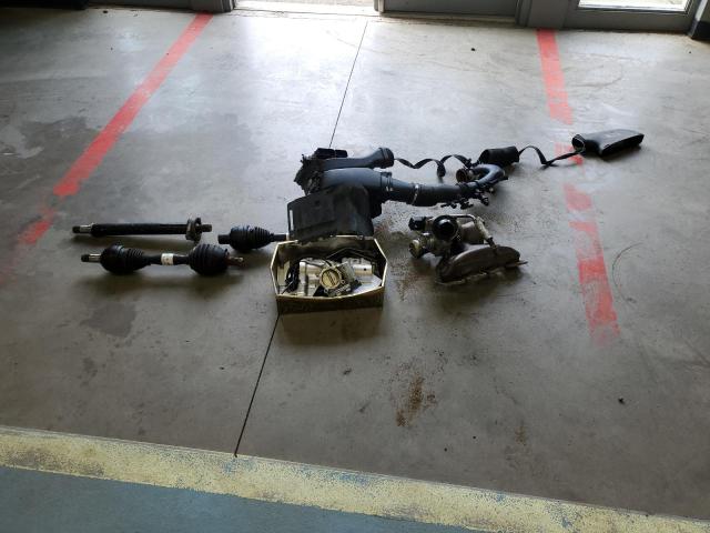 SJKCH5CPXHA030749 - 2017 INFINITI QX30 BASE WHITE photo 12