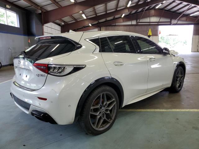 SJKCH5CPXHA030749 - 2017 INFINITI QX30 BASE WHITE photo 3