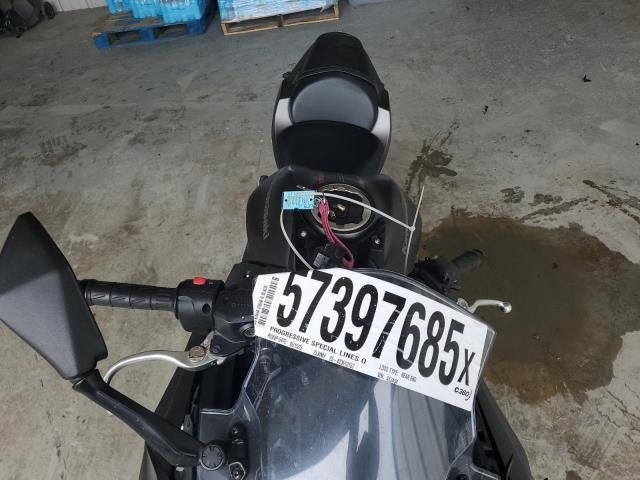 ML5EXER19PDA83454 - 2023 KAWASAKI EX650 R أسود صورة 5