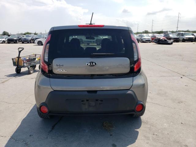 KNDJN2A25E7108565 - 2014 KIA SOUL GRAY photo 6