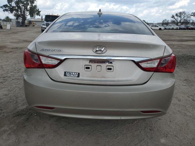 5NPEB4AC8BH100658 - 2011 HYUNDAI SONATA GLS GOLD photo 6