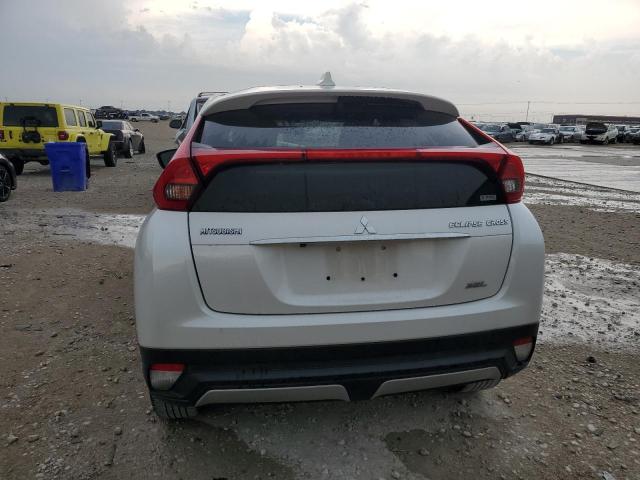 JA4AT5AA6JZ065622 - 2018 MITSUBISHI ECLIPSE CR SE WHITE photo 6