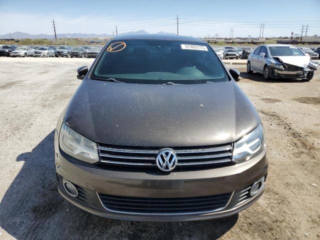 WVWFW7AH1CV000568 - 2012 VOLKSWAGEN EOS LUX BROWN photo 5
