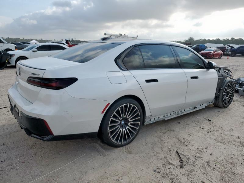 WBY53EJ0XRCR21029 - 2024 BMW I7 XDRIVE60 WHITE photo 3