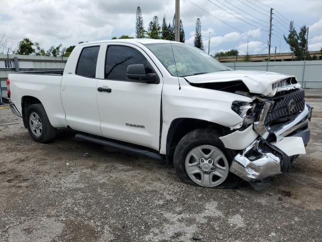 5TFRM5F16FX086696 - 2015 TOYOTA TUNDRA DOUBLE CAB SR/SR5 WHITE photo 4