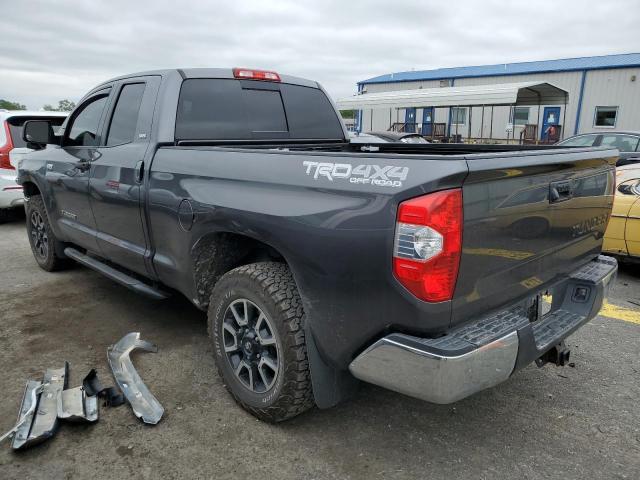 5TFUY5F17GX493281 - 2016 TOYOTA TUNDRA DOUBLE CAB SR/SR5 GRAY photo 2