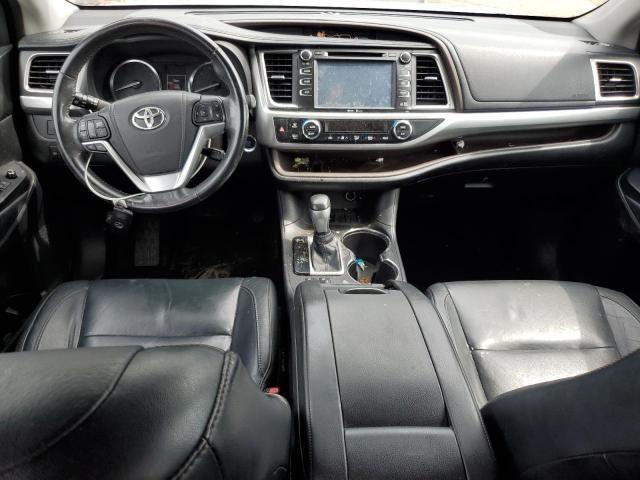 5TDKKRFH6FS064845 - 2015 TOYOTA HIGHLANDER XLE 银色 照片 8