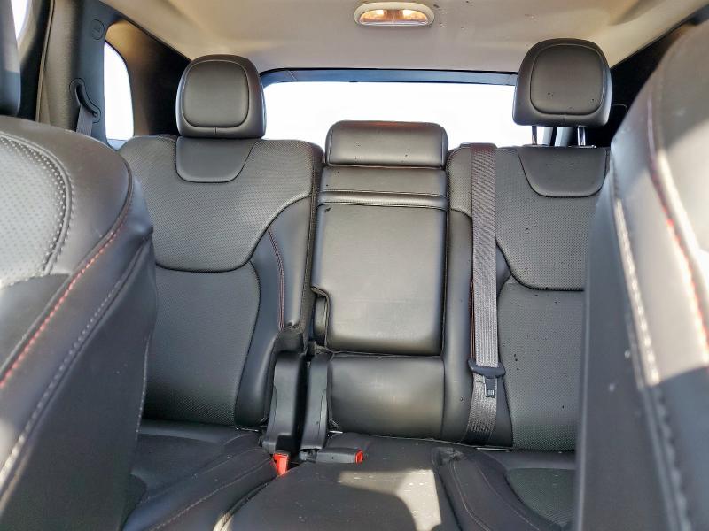 1C4PJMBS6HW620751 - 2017 JEEP CHEROKEE TRAILHAWK WHITE photo 10