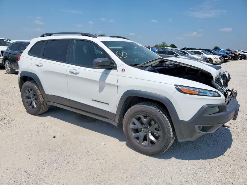 1C4PJMBS6HW620751 - 2017 JEEP CHEROKEE TRAILHAWK WHITE photo 4