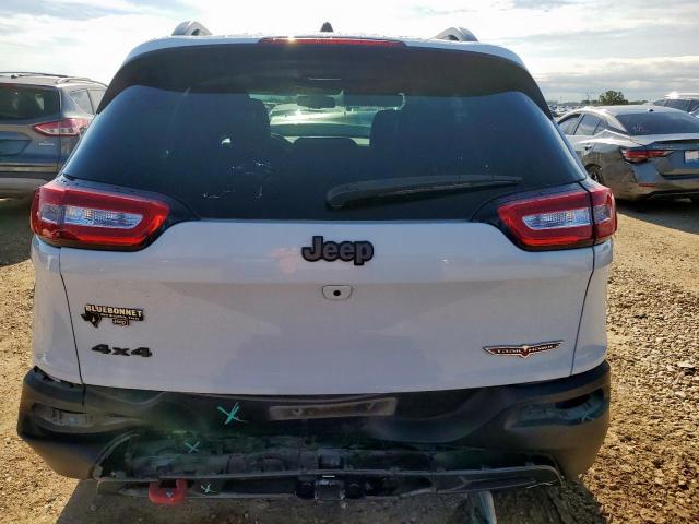 1C4PJMBS6HW620751 - 2017 JEEP CHEROKEE TRAILHAWK WHITE photo 6