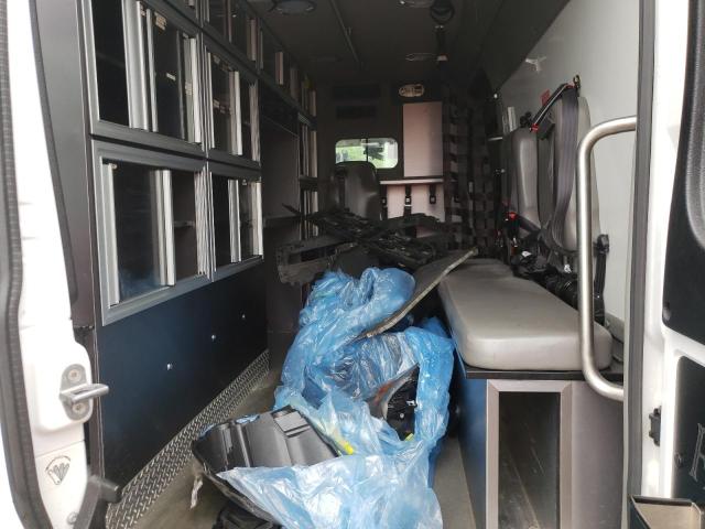 3C6TRVDG2JE138985 - 2018 RAM PROMASTER 2500 HIGH 白色 照片 10