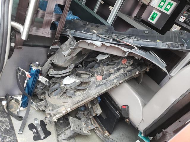 3C6TRVDG2JE138985 - 2018 RAM PROMASTER 2500 HIGH 白色 照片 13