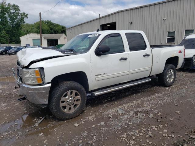 1GC1KXCG7EF100391 - 2014 CHEVROLET SILVERADO K2500 HEAVY DUTY LT WHITE photo 1