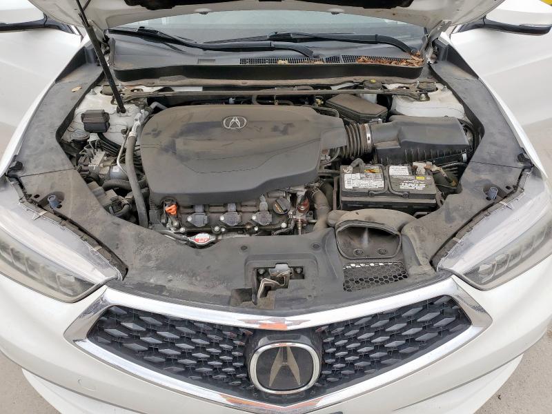 19UUB2F55JA012927 - 2018 ACURA TLX TECH WHITE photo 11