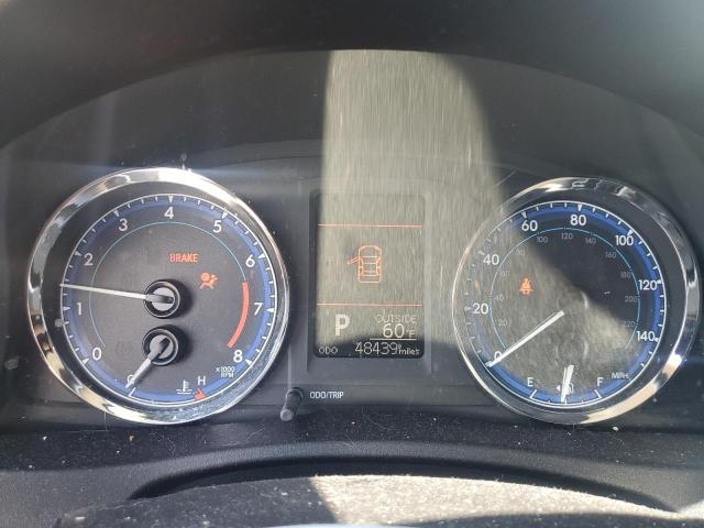 2T1BURHE8JC008369 - 2018 TOYOTA COROLLA L SILVER photo 9