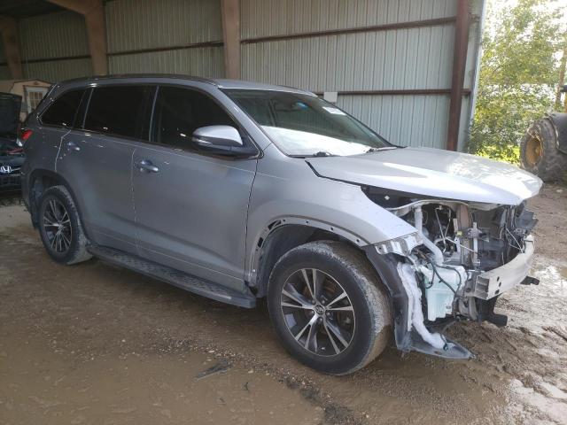 5TDKKRFH9GS142813 - 2016 TOYOTA HIGHLANDER XLE SILVER photo 4