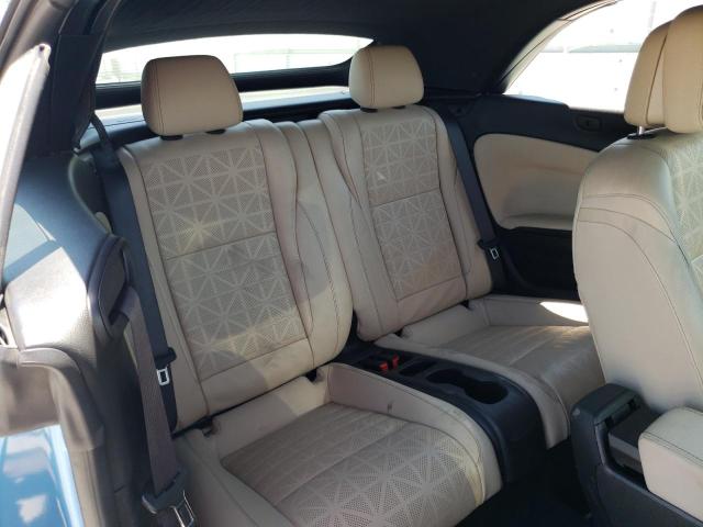 W04WJ3N5XHG022677 - 2017 BUICK CASCADA SPORT TOURING BLUE photo 10