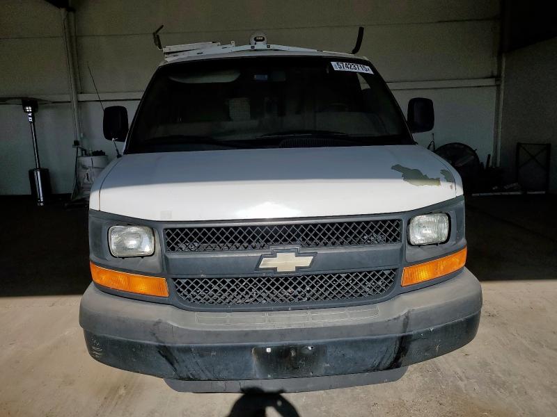 1GCWGFCA1D1903254 - 2013 CHEVROLET EXPRESS G2 თეთრი ფოტო 5