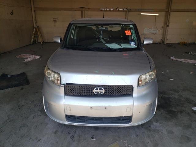 JTLKE50E181019962 - 2008 TOYOTA SCION XB SILVER photo 5