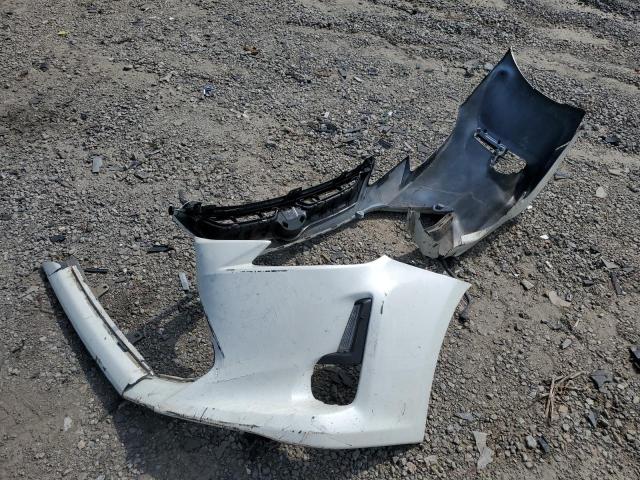 JTKJF5C72GJ020627 - 2016 TOYOTA SCION TC 白色 照片 12