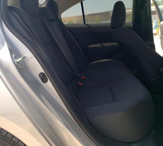 5YFB4MDE9RP101163 - 2024 TOYOTA COROLLA LE 银色 照片 10