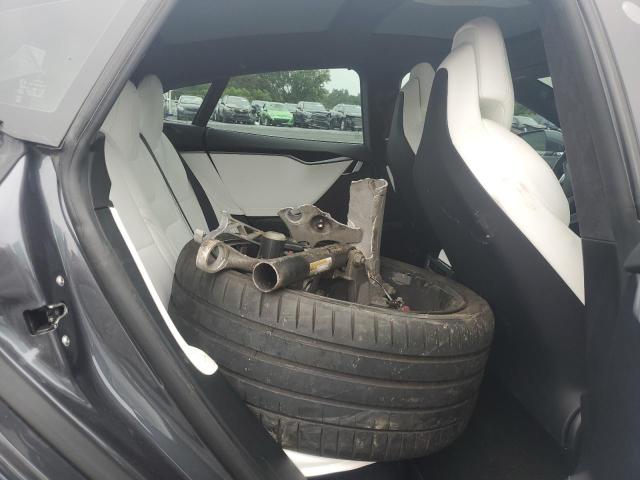 5YJSA1E44JF292049 - 2018 TESLA MODEL S Մոխրագույն լուսանկար 10