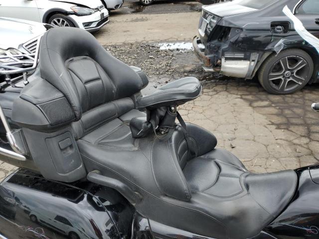 1HFSC47031A003389 - 2001 HONDA GL1800 BLACK photo 6