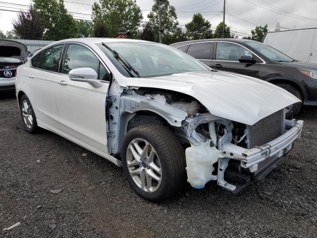 3FA6P0HR5DR104794 - 2013 FORD FUSION SE WHITE photo 4