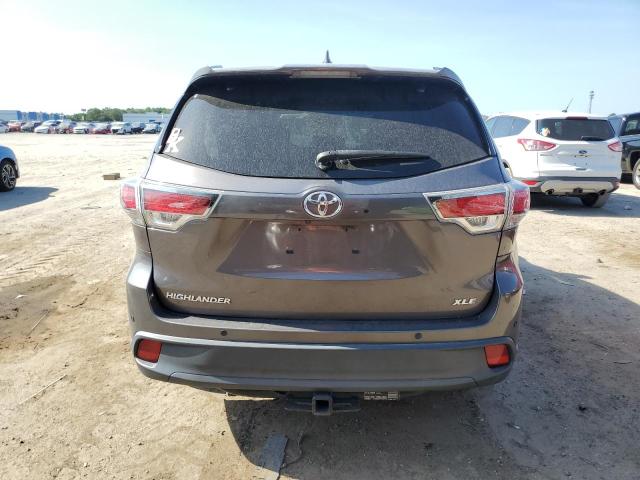 5TDKKRFH5GS126110 - 2016 TOYOTA HIGHLANDER XLE GRAY photo 6