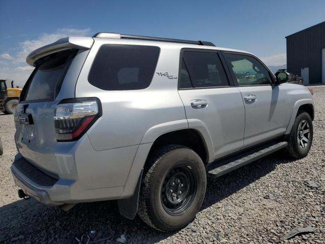 JTEPU5JR7M5934528 - 2021 TOYOTA 4RUNNER SR5/SR5 PREMIUM SILVER photo 3