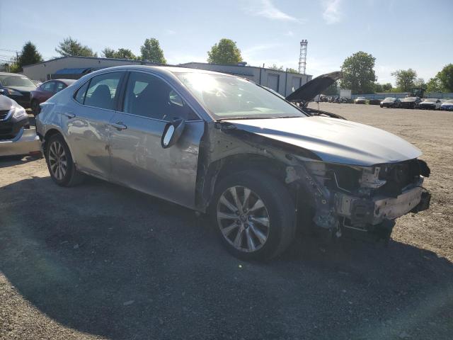 4T1C11AK7LU952003 - 2020 TOYOTA CAMRY LE SILVER photo 4