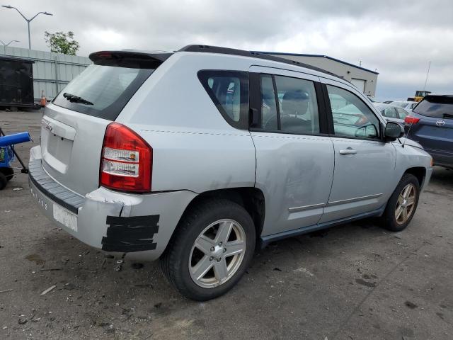 1J4NF4FB7AD672744 - 2010 JEEP COMPASS SPORT SILVER photo 3