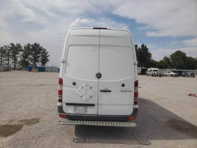 WD3PE8CB9C5690960 - 2012 MERCEDES-BENZ SPRINTER 2500 WHITE photo 6