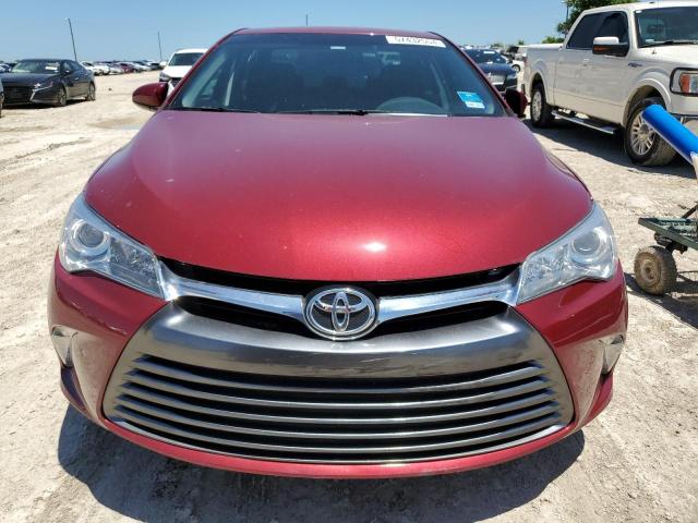 4T1BF1FK7GU533807 - 2016 TOYOTA CAMRY LE MAROON photo 5