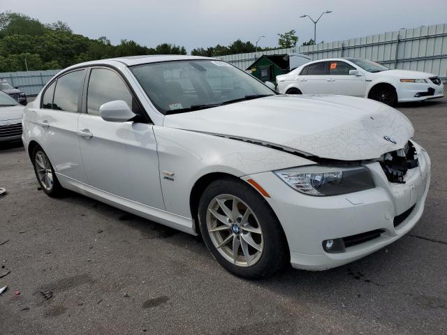 WBAPK5C59AA653304 - 2010 BMW 328 XI SULEV WHITE photo 4