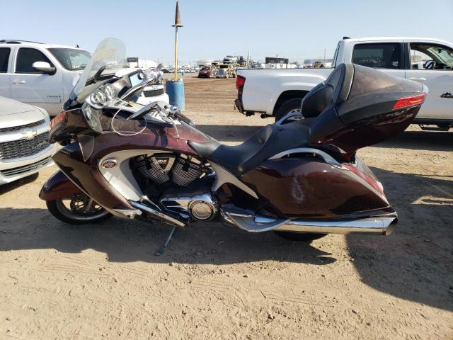 5VPSD36D493005210 - 2009 VICTORY MOTORCYCLES VISION TOURING BURGUNDY photo 9
