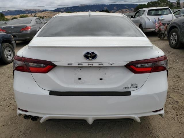 4T1S31AK4RU076117 - 2024 TOYOTA CAMRY SE NIGHT SHADE WHITE photo 6