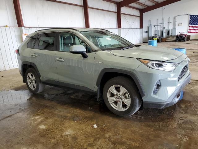 4T3R6RFV7LU003152 - 2020 TOYOTA RAV4 XLE GRAY photo 4