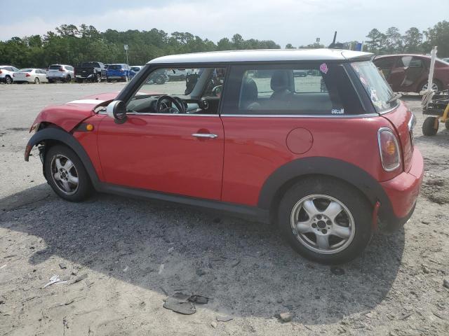 WMWMF33589TU75977 - 2009 MINI COOPER RED photo 2