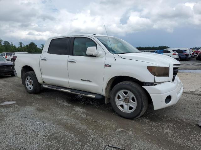 5TFEY5F15CX129147 - 2012 TOYOTA TUNDRA CREWMAX SR5 WHITE photo 4