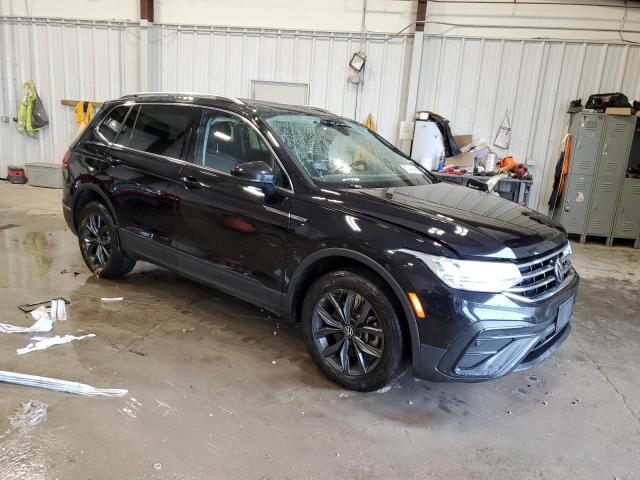 3VV2B7AX5NM111365 - 2022 VOLKSWAGEN TIGUAN SE BLACK photo 4