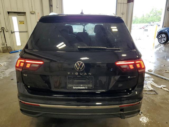 3VV2B7AX5NM111365 - 2022 VOLKSWAGEN TIGUAN SE BLACK photo 6