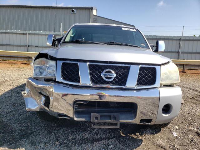 1N6BA07B45N546966 - 2005 NISSAN TITAN XE SILVER photo 5