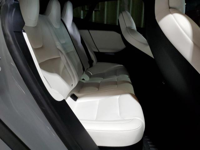 5YJSA1E25JF284752 - 2018 TESLA MODEL S ნაცრისფერი ფოტო 10