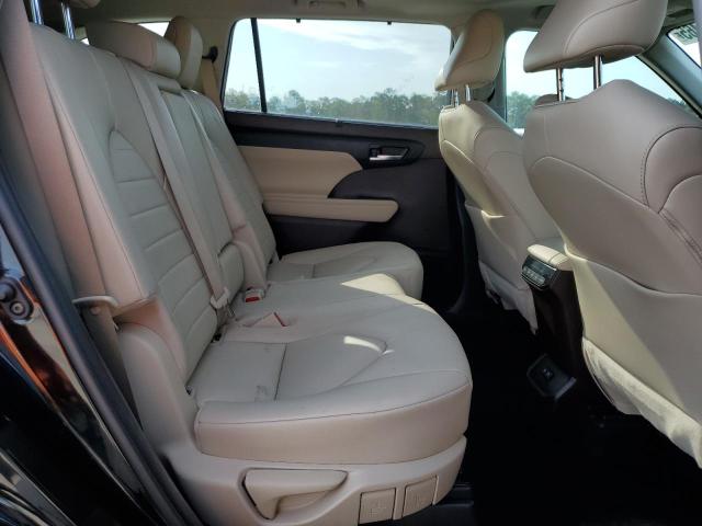 5TDGZRAH3MS518829 - 2021 TOYOTA HIGHLANDER XLE BLACK photo 11