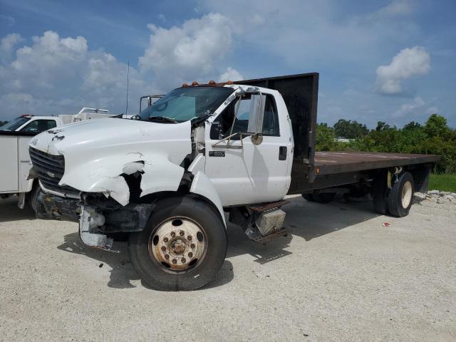 3FDNF65612MA10097 - 2002 FORD F650 SUPER DUTY WHITE photo 2