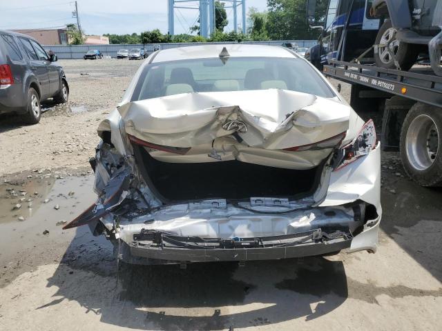 KMHD84LF1JU495932 - 2018 HYUNDAI ELANTRA SEL SILVER photo 6