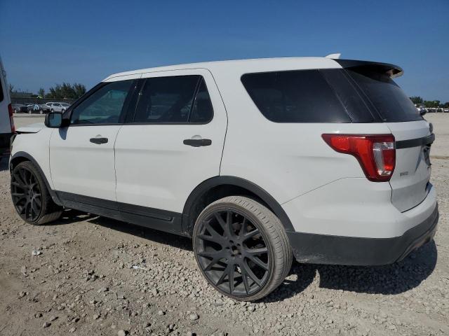 1FM5K8AR6GGC95632 - 2016 FORD EXPLORER POLICE INTERCEPTOR თეთრი ფოტო 2