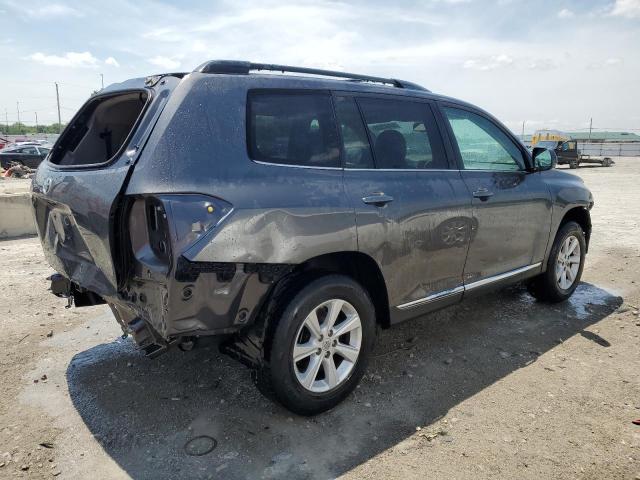 5TDZK3EH0DS092635 - 2013 TOYOTA HIGHLANDER BASE GRAY photo 3