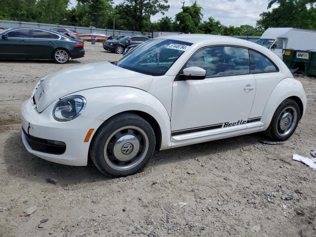 3VWJX7AT8CM665082 - 2012 VOLKSWAGEN BEETLE WHITE photo 1